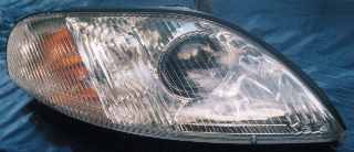 headlight_small.jpg (7083 bytes)